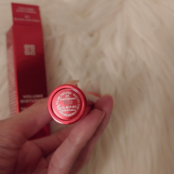 💝FIRM! NWT GIVENCHY VOLUME DISTURBIA MASCARA - Picture 11 of 12